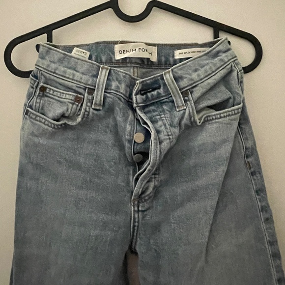 Aritzia Arlo straight jeans - Picture 5 of 8